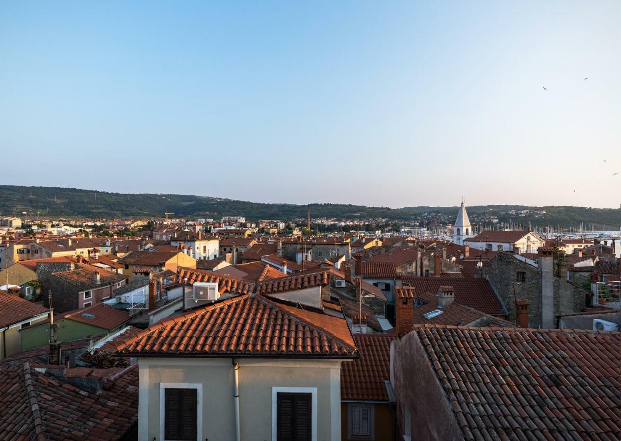 Labum Accommodations Izola Esterno foto